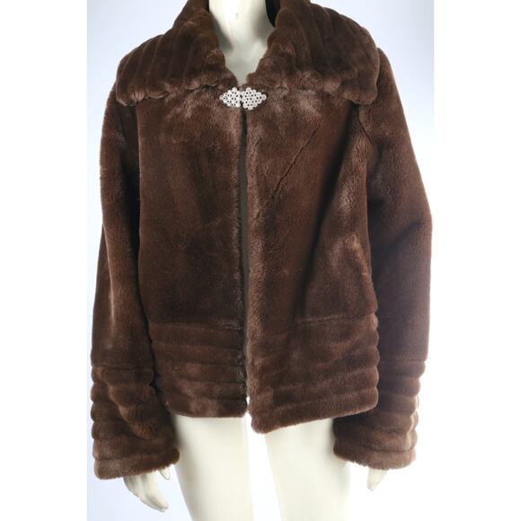 1 Madison Brown Faux Fur Short Coat Jacket Women’s Size Large L Winter Warm - Picture 2 of 10